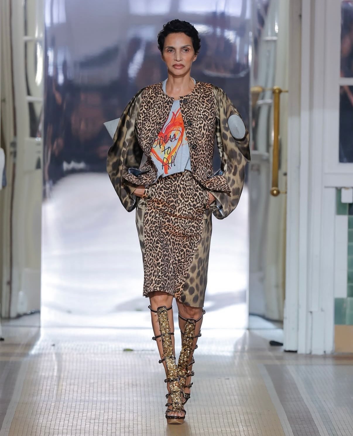 Happy to have supported @viviennewestwood by @ndreaskronthaler on the event management of its SS27 show in Paris, presented during Paris Fashion Week.
